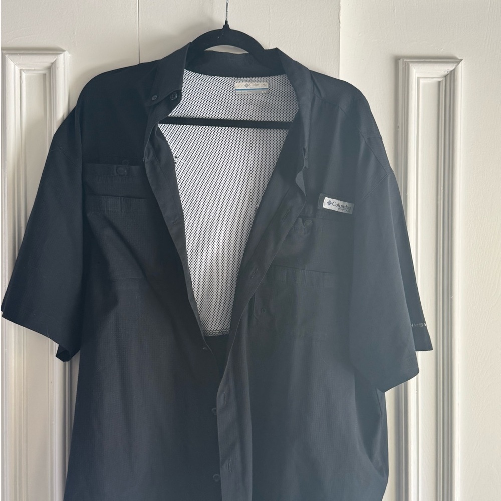 Columbia Black Short Sleeve Shirt fishing shirt